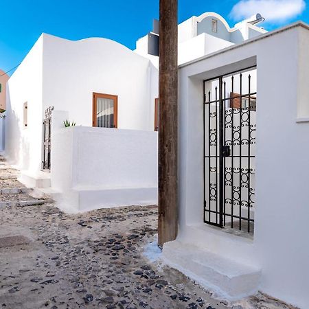 Authentic Santorinian Home Experience Тира Экстерьер фото