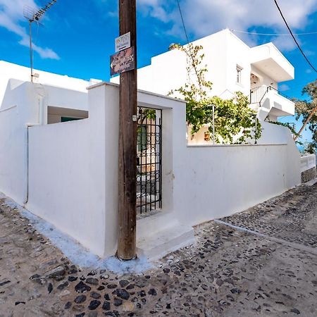 Authentic Santorinian Home Experience Тира Экстерьер фото